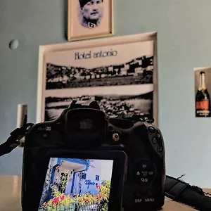 Antonio ** Çeşme